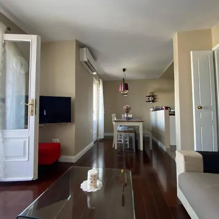 Golden Hour Apartment Bol